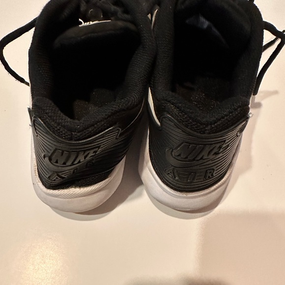Black Nike Air - Women’s Size 10 - EUC - Picture 6 of 6